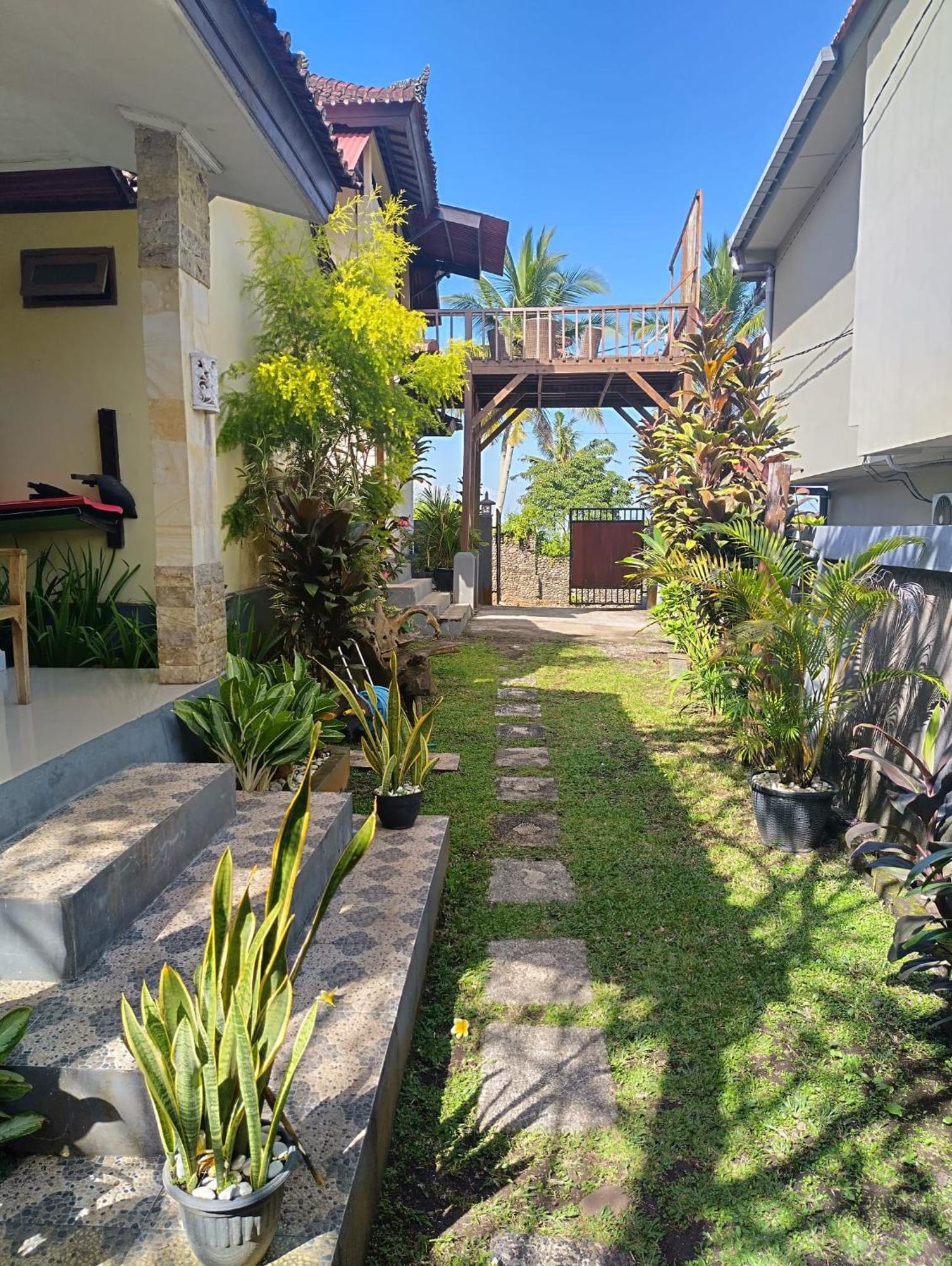 Kirra'S Beach House Pulukan Esterno foto